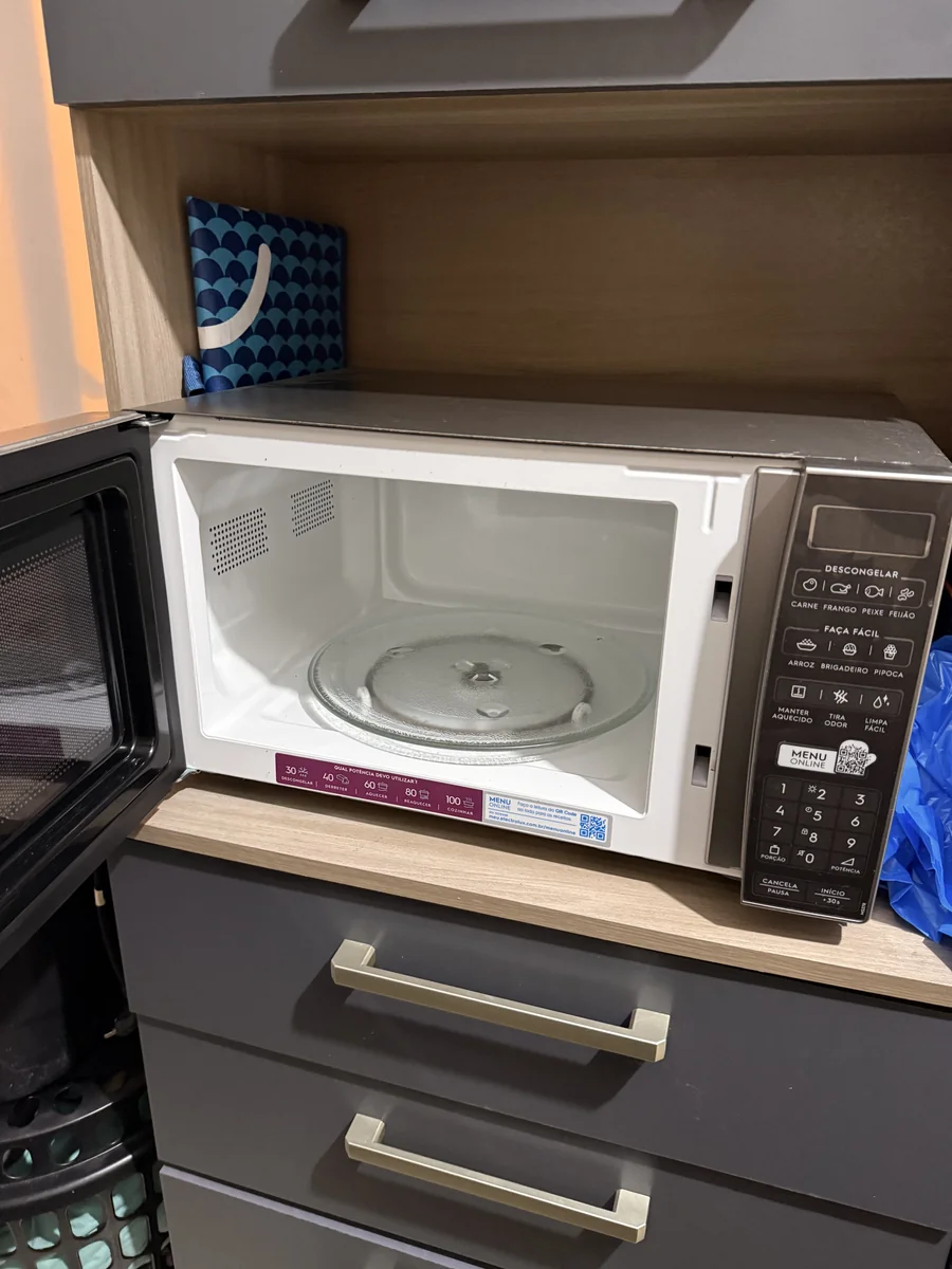 Microondas inox 27 litros 1100W - foto 3